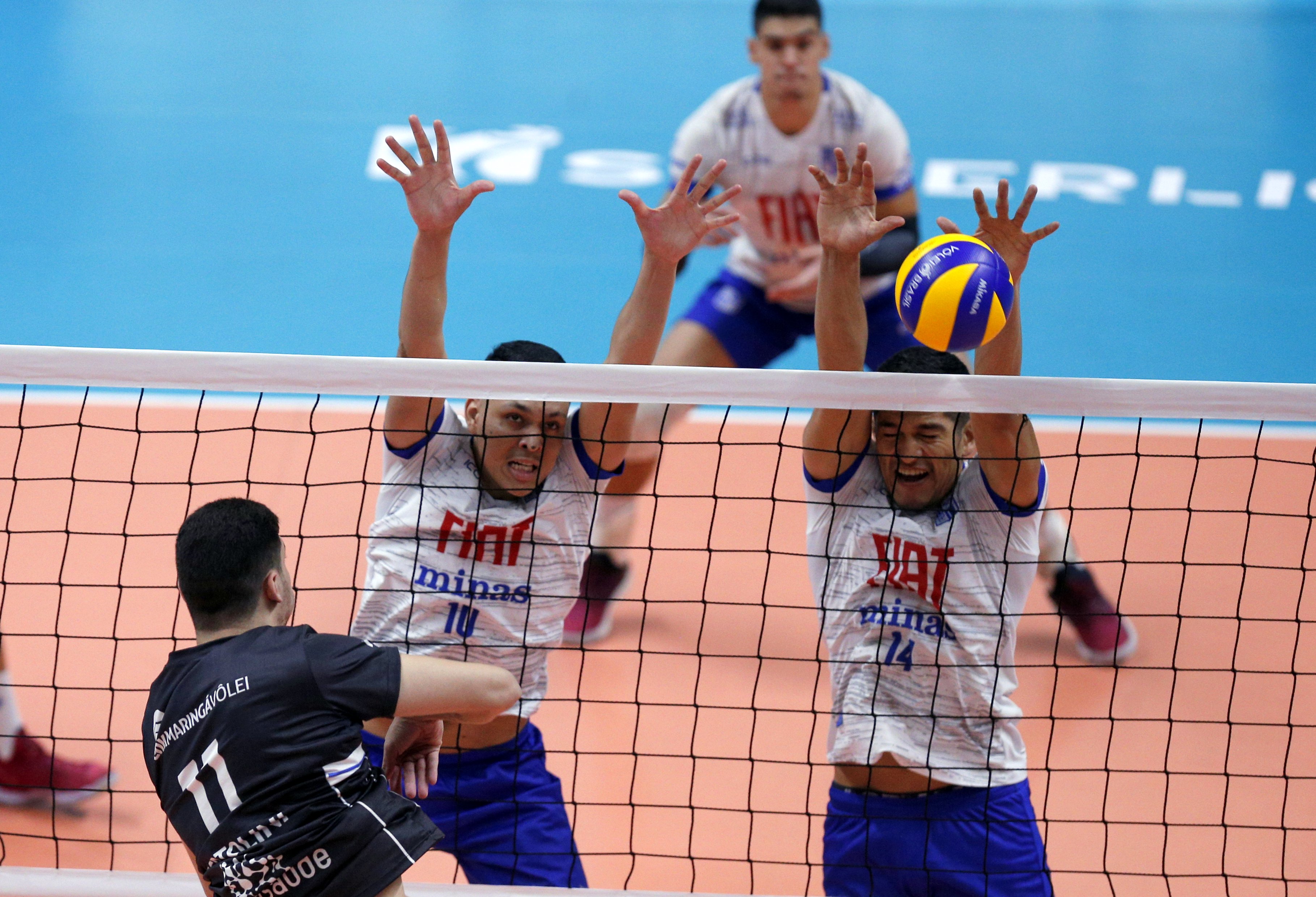 Em jogo equilibrado, Fiat/Minas vence o Denk Maringá Vôlei no tie break