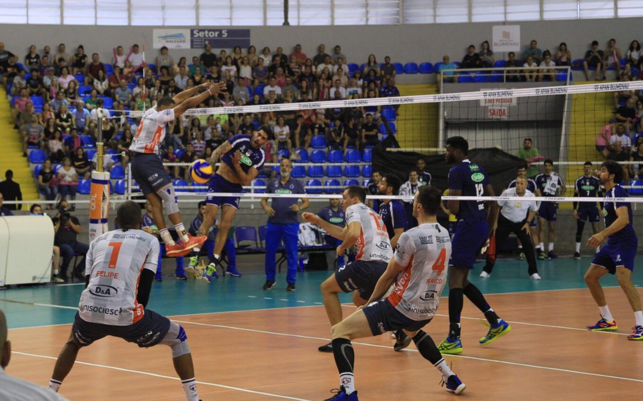 Sada Cruzeiro vence Apan Blumenau no retorno ao campeonato