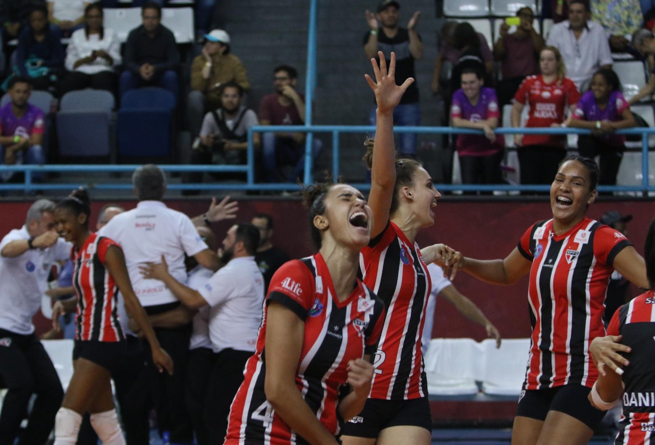 São Paulo/Barueri e Sesc RJ fazem confronto de campeões estaduais 