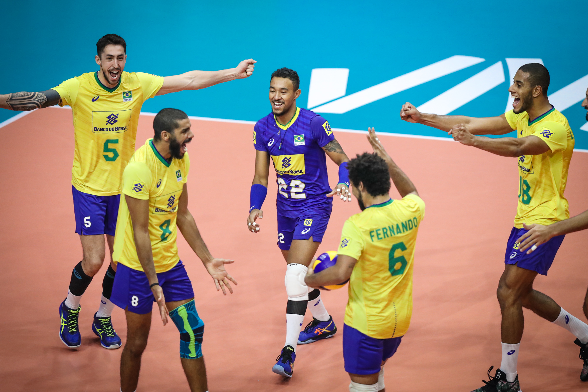 Seleção brasileira de vôlei desembarca em Cuiabá na próxima semana