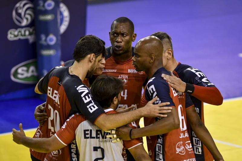 Apan/Eleva/Blumenau vence Montes Claros América Vôlei e volta a ganhar