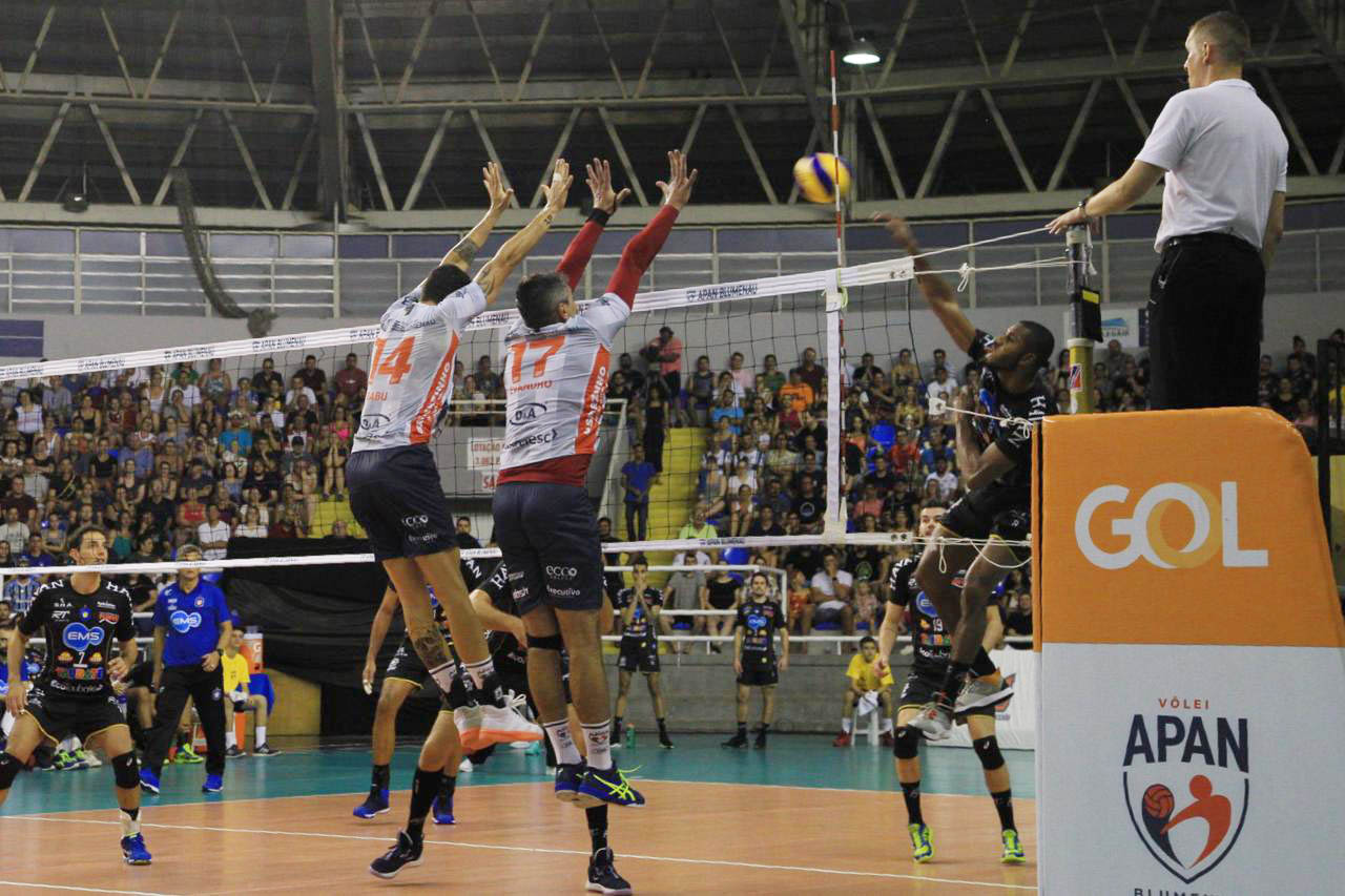 EMS Taubaté Funvic vence a Apan Blumenau na primeira rodada do returno