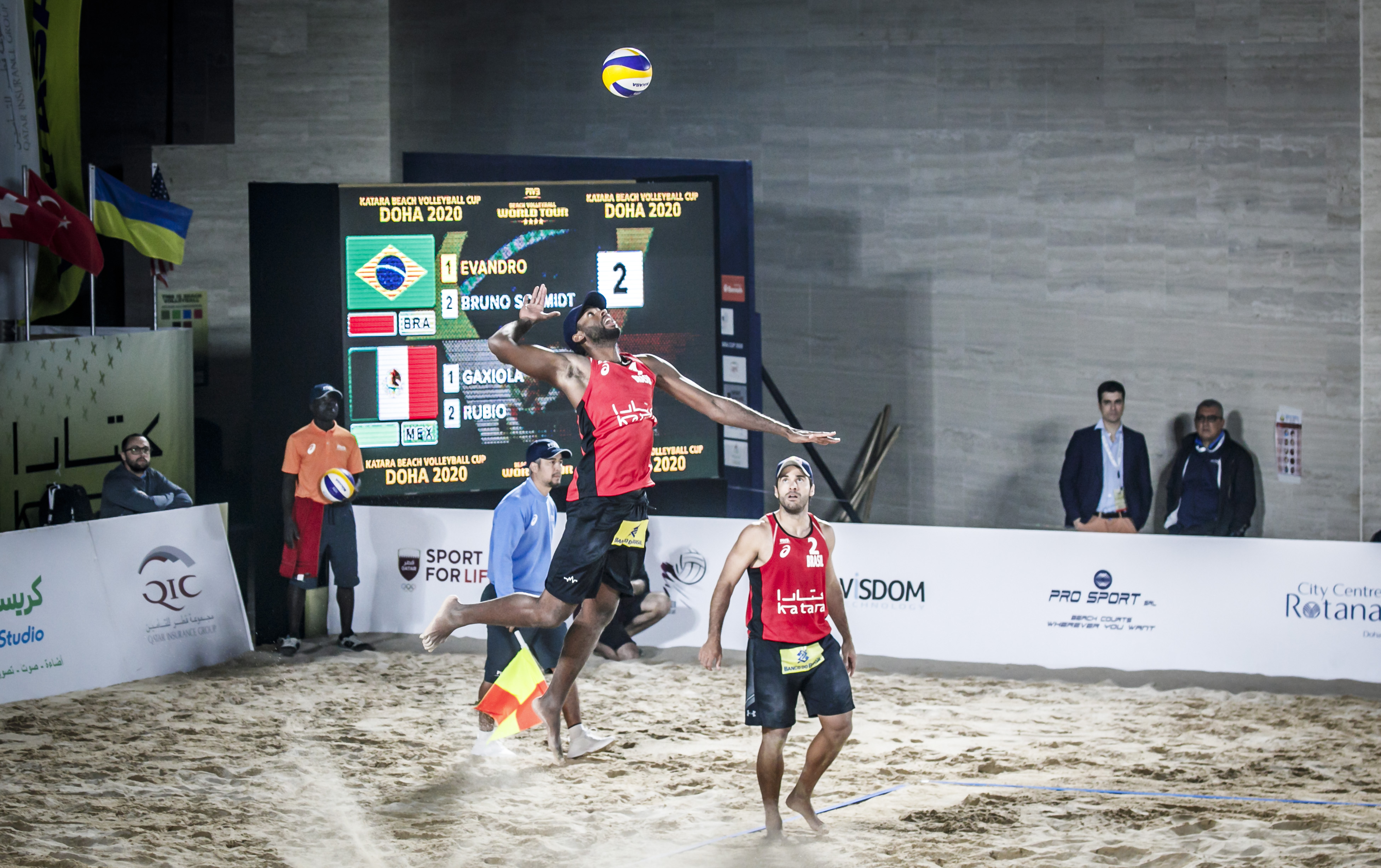 Evandro e Bruno Schmidt vão disputar o bronze na etapa de Doha