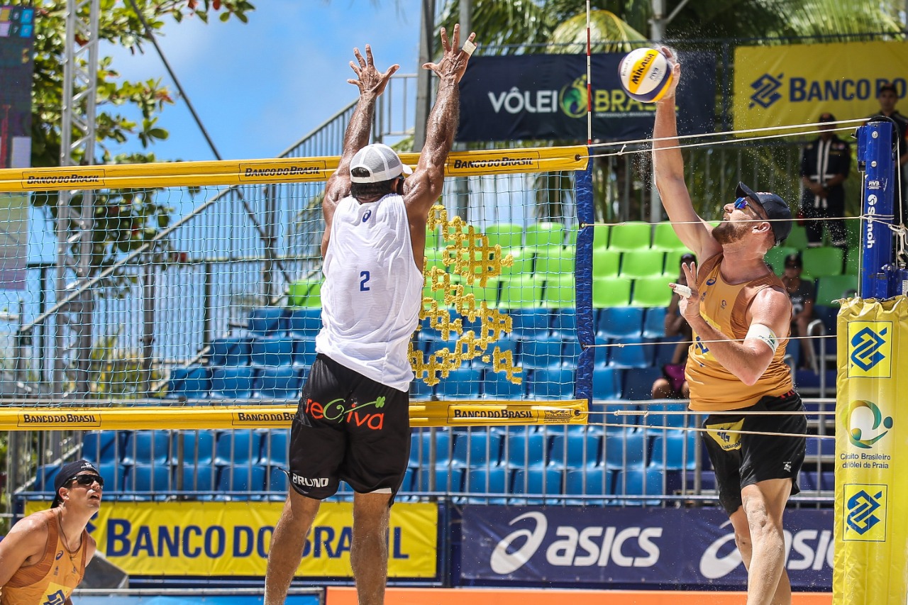 Semifinais acontecem ainda neste sábado em Maceió