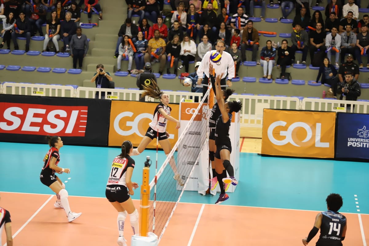 Sesi Vôlei Bauru vence Curitiba Vôlei na abertura da segunda rodada do returno 