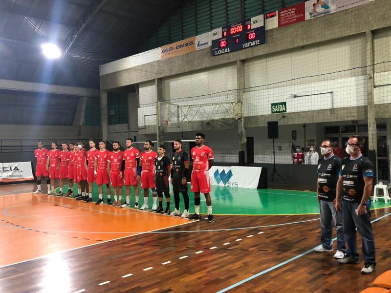 SMEL ASPMA Berneck derruba último invicto e assume a ponta da Superliga C em Joinville