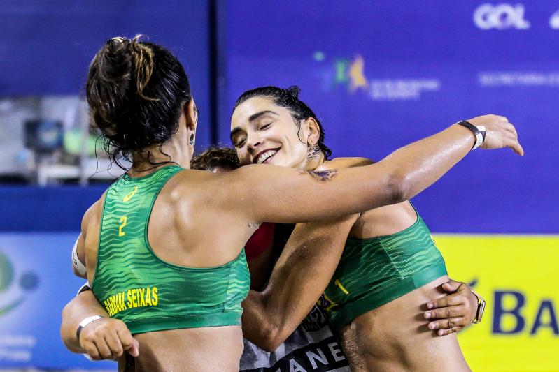 Ágatha/Duda e Bárbara Seixas/Carol Solberg disputam final neste domingo 