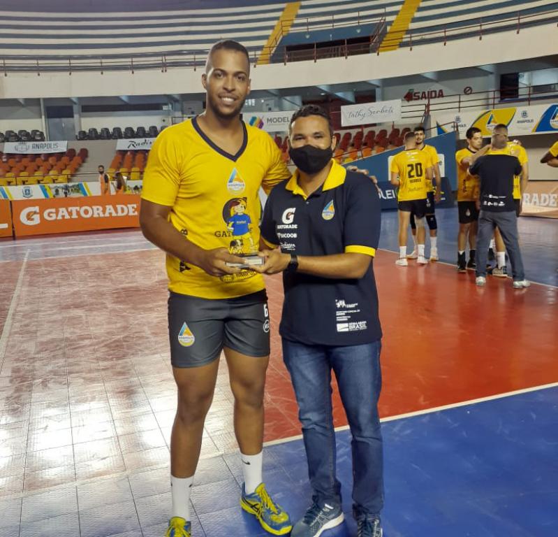 Anápolis Vôlei vence o Unimed/Aero no tie-break