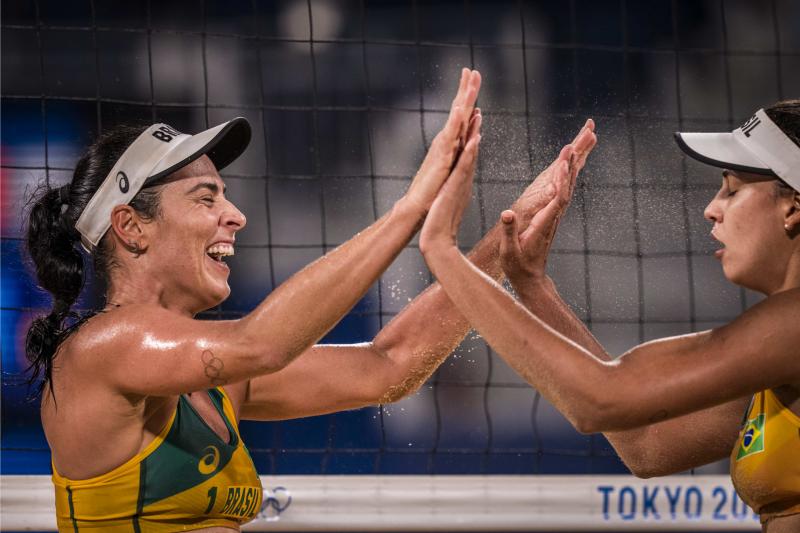 Brasil já tem duas duplas classificadas no vôlei de praia