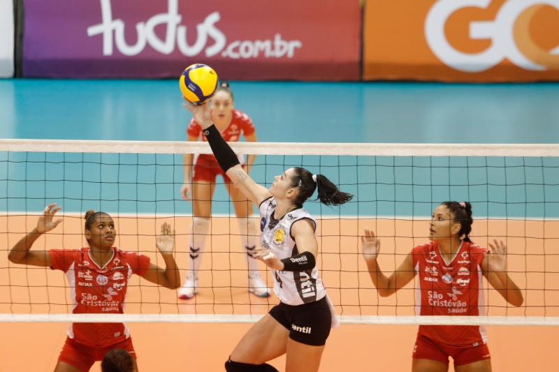 Confronto que abre semifinal feminina promete equilíbrio 