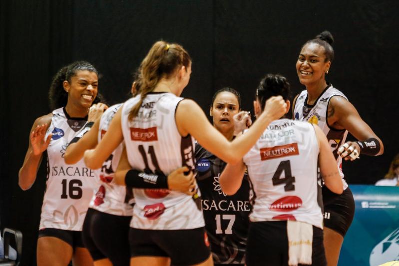 De 8 a 14 de fevereiro 22 partidas agitam as transmissões do voleibol brasileiro