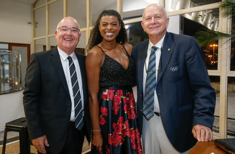 Fernanda Garay é eleita Atleta da Torcida do Prêmio Brasil Olímpico 