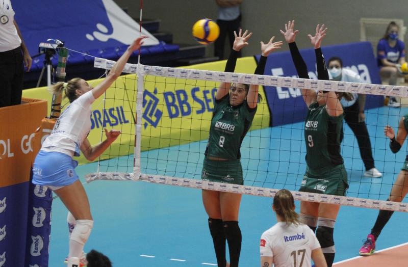 Itambé/Minas larga na frente em série contra o Brasília Vôlei