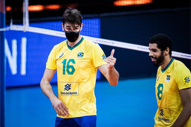 Na estreia de Lucão, Brasil vence Itália e está na semifinal