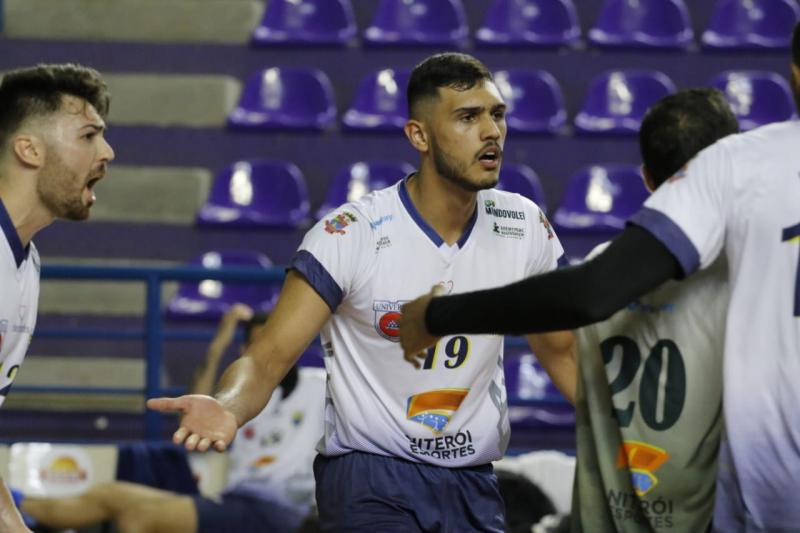 Niterói Vôlei Universo enfrenta JF Vôlei pela primeira rodada das quartas de final