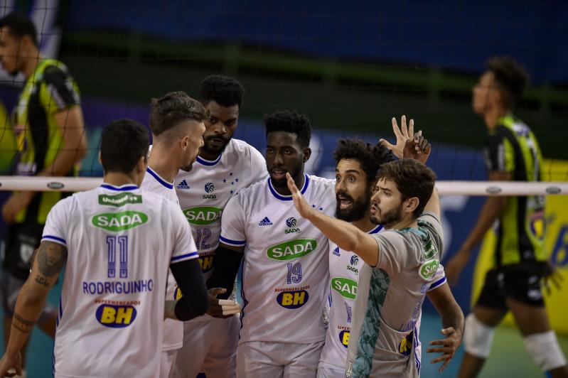 Sada Cruzeiro vence clássico contra Montes Claros América Vôlei e vai à semifinal da Copa Brasil