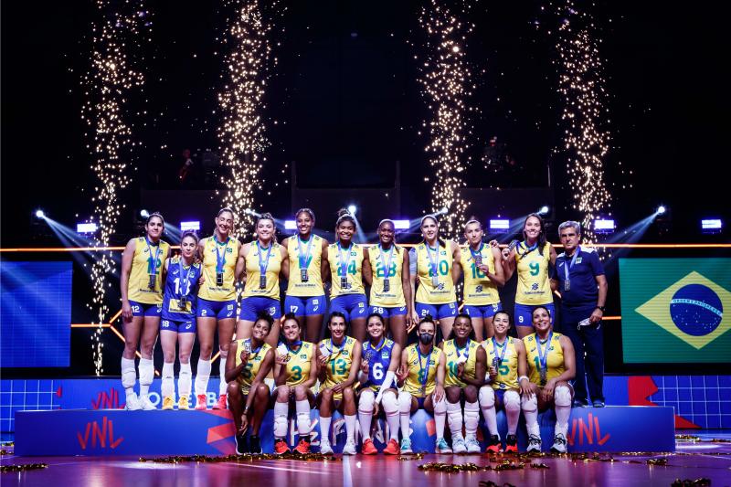 Seleção feminina fica com a medalha de prata   