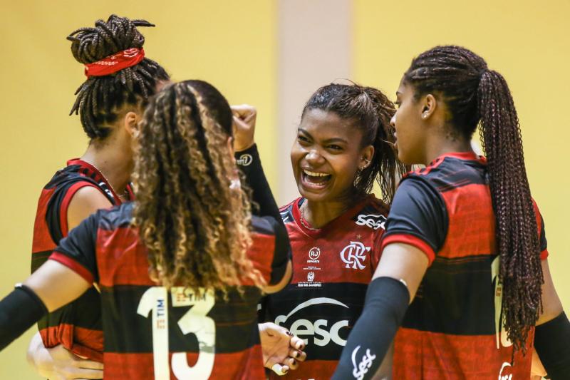 Sesc RJ Flamengo e Sesi Vôlei Bauru se enfrentam pelo quarto lugar