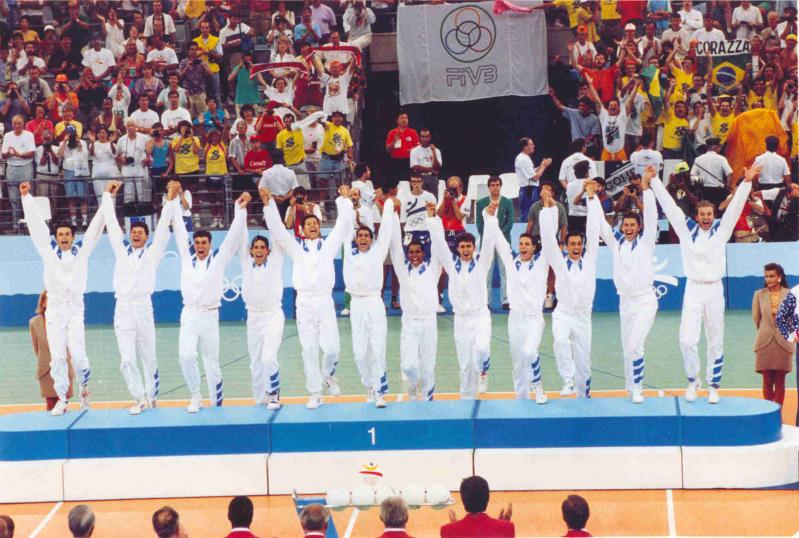 CBV faz homenagem aos 30 anos do primeiro ouro olímpico do vôlei brasileiro 