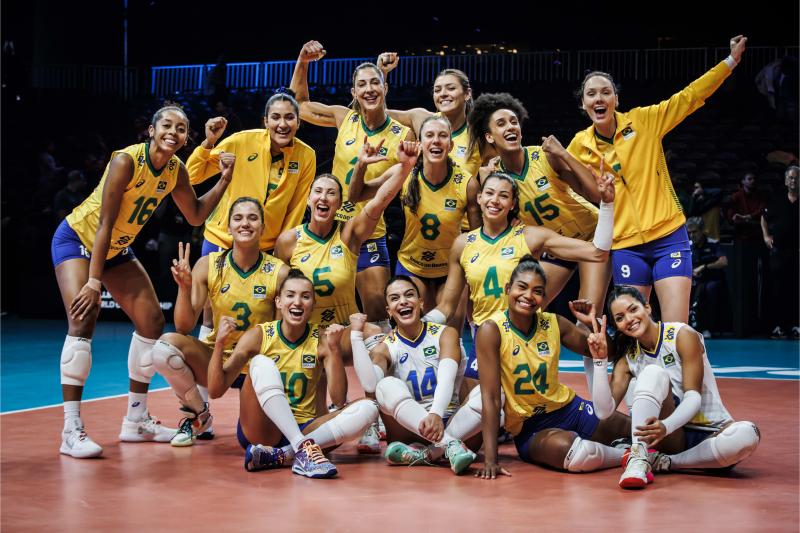 Com Gabi inspirada, seleção feminina vence República Tcheca na estreia do Mundial 