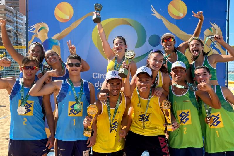 Duplas do Rio de Janeiro e do Paraná são campeãs do Brasileiro sub-17 de vôlei de praia 2022