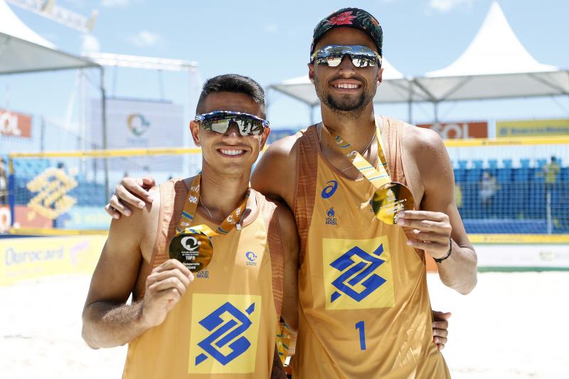 Esquadrão brasileiro em busca de mais um título do Circuito Mundial de vôlei de praia