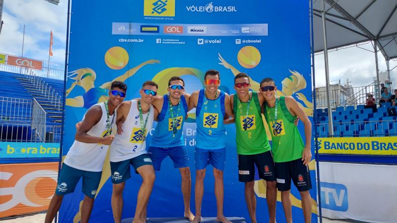 Nico/Samuel e Larissa/Mafe conquistam segunda etapa do Circuito Brasileiro de vôlei de praia sub-21