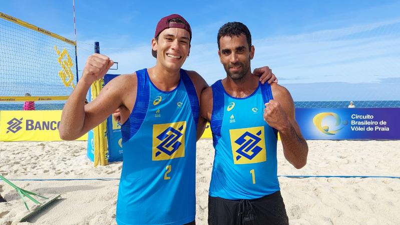 Pedro Solberg/Arthur Lanci e Ângela/Neide conquistam Aberto de Saquarema (RJ), quinta etapa do Circuito Brasileiro de vôlei de praia