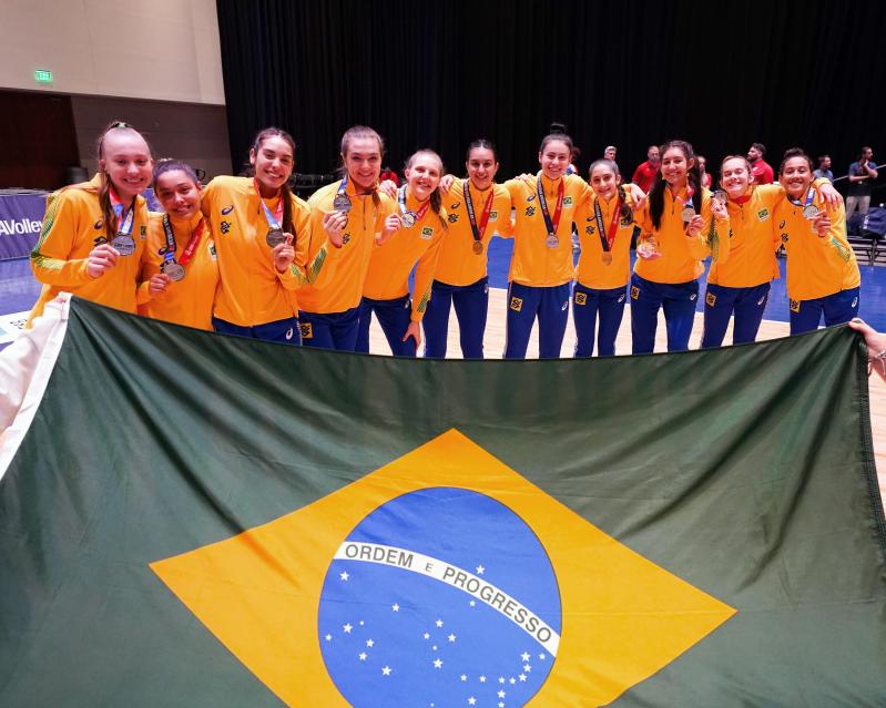 Seleção feminina sub-19 conquista a prata na Copa Pan-Americana