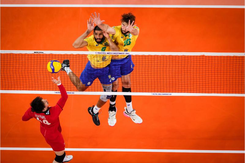 Seleção masculina garante vaga nas oitavas de final com vitória na segunda rodada do Mundial