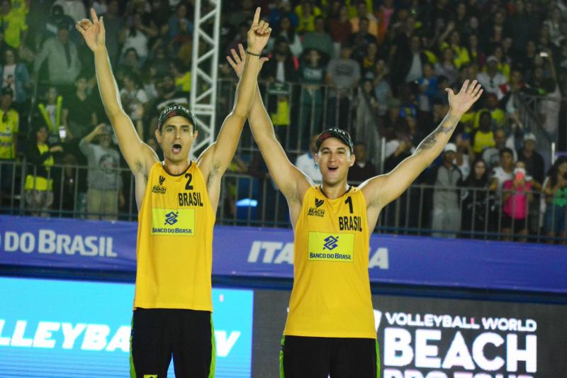 Uberlândia recebe etapa final do Circuito Sul-Americano 21/22 de vôlei de praia