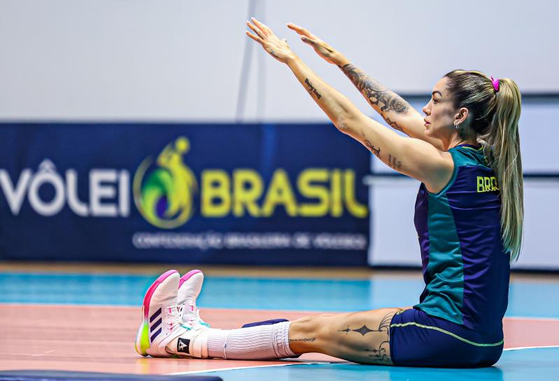 14 anos depois: uma experiente Thaisa é o elo na volta do Campeonato Sul-Americano feminino ao Brasil