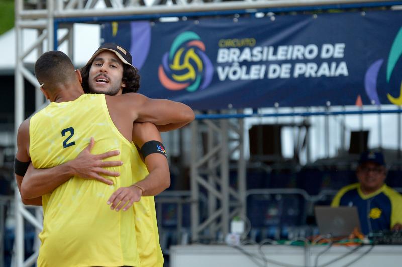 Atletas celebram novidades do Circuito Brasileiro de vôlei de praia