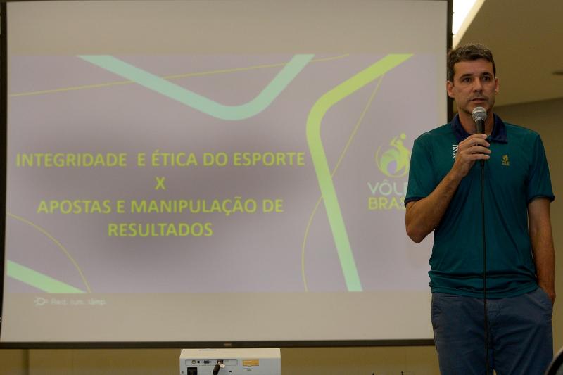 CBV realiza palestra sobre ética no esporte e manipulação de resultados durante a etapa de Cuiabá do Circuito Brasileiro de vôlei de praia