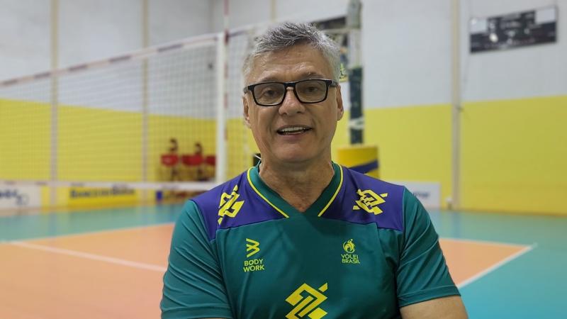 Com campeões olímpicos e estreantes, seleção masculina se prepara para começo da Liga das Nações