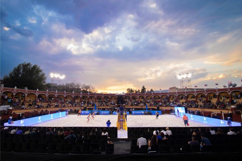 Copa do Mundo: nove duplas nacionais disputam o título para garantir o Brasil no torneio de vôlei de praia de Paris 2024