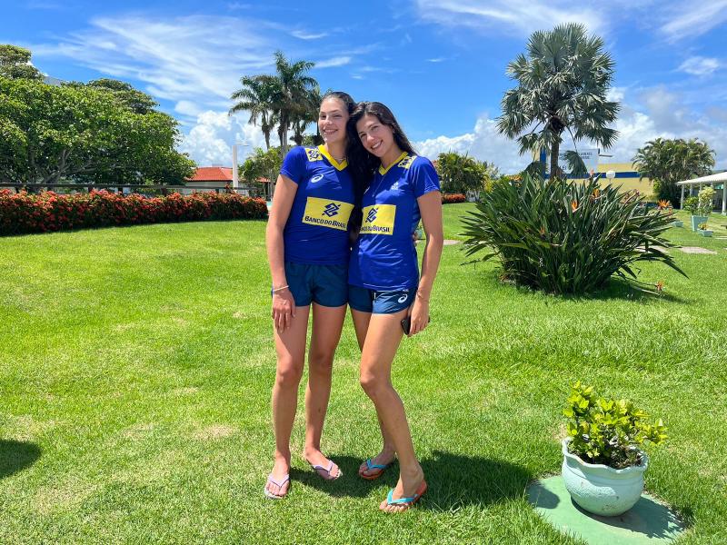 Entre irmãs: Carol e Isabela Sallaberry participam de camp de treinamento da CBV para jovens talentos do vôlei de praia