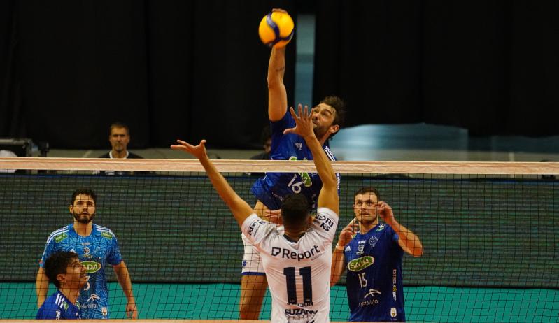 Sada Cruzeiro e Farma Conde Vôlei SJC decidem a Copa Brasil masculina 2023