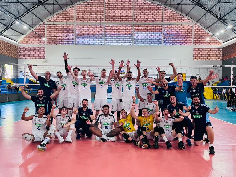 Sada Cruzeiro fica com o título na sede de Pará de Minas da Superliga C