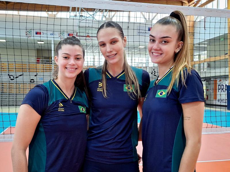 Seleção feminina e duplas da praia abrem participação do vôlei brasileiro nos Jogos Pan-Americanos de Santiago 2023