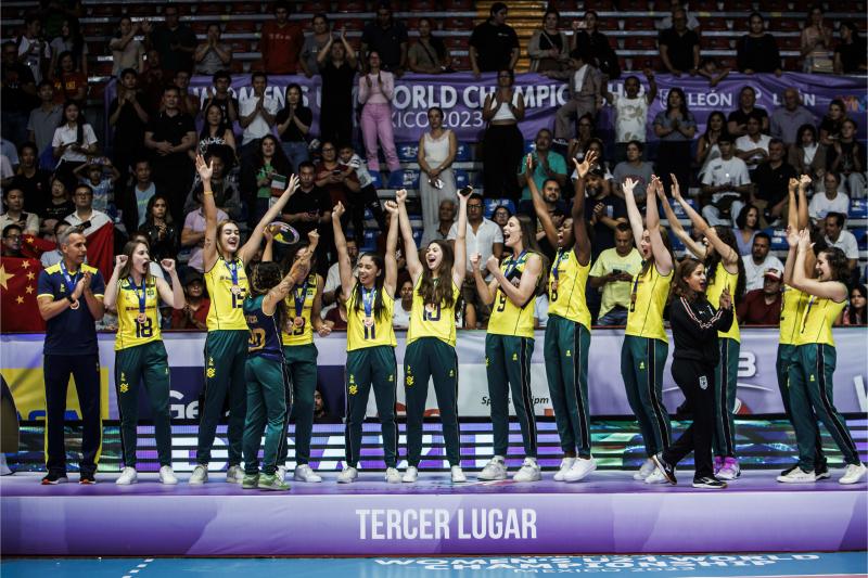 Seleção feminina sub-21 conquista a medalha de bronze no Mundial do México